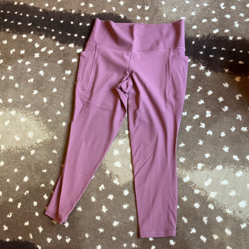 Women High-Waist Active Leggings in Medium Purple